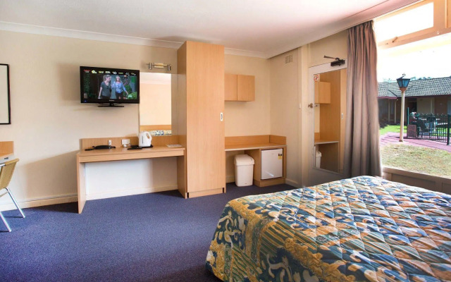 Townhouse Motel