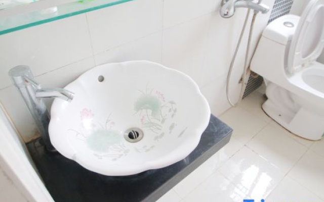 Shanghai Qihao Guest Room – Bathroom – Shanghai