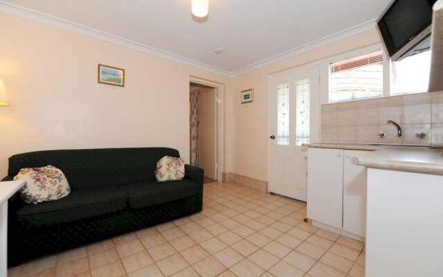 Albany View Street Lodge