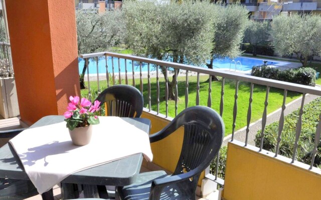 Residence in Lugana di Sirmione, With a Beautiful Swimming Pool