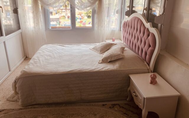 Teos Alesta Apart Pansiyon