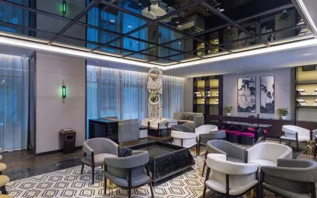 Jinjiang Metropolo Hotel (Guiyang Huaxi Park Huaxi District Government)