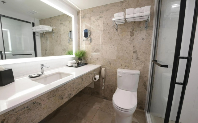 Sheraton Laval Hotel