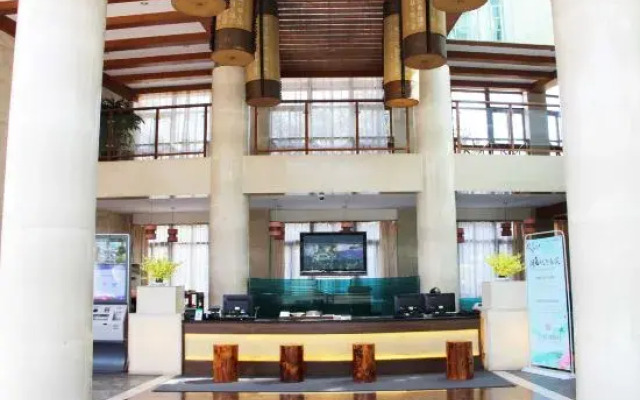 Longshui Lake Dalong Bay Hotel