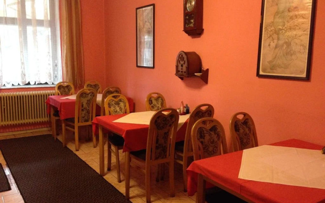 Restaurace A Penzion Klatovsky Dvur