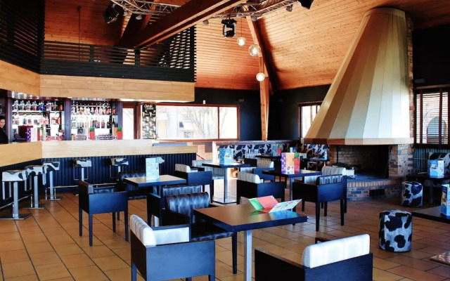 Apartment With Balcony or Terrace