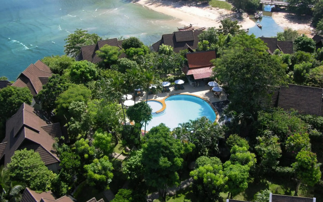 Kamala Beach Estate