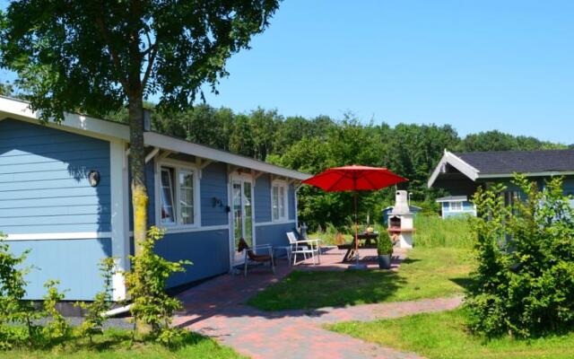 Bungalow Aquila ( Nudists Only and Only for Leisure)