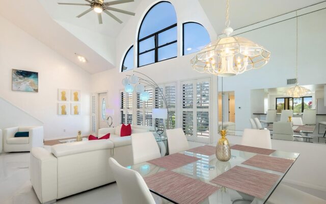 Blue Lagoon Estate
