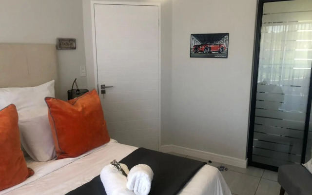 Luxurious Waterfall 1 bedroom Condo With Free Uncapped Wifi