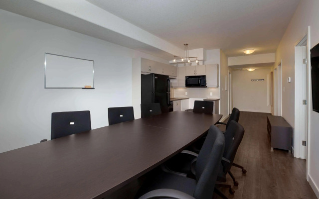 Ramada by Wyndham Fort McMurray