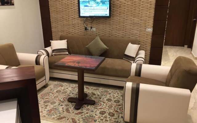 King Khoufo Hotel