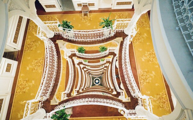 Manh Quan Luxury Hotel