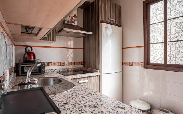 Simplistic Holiday Home in Sevilla with Terrace