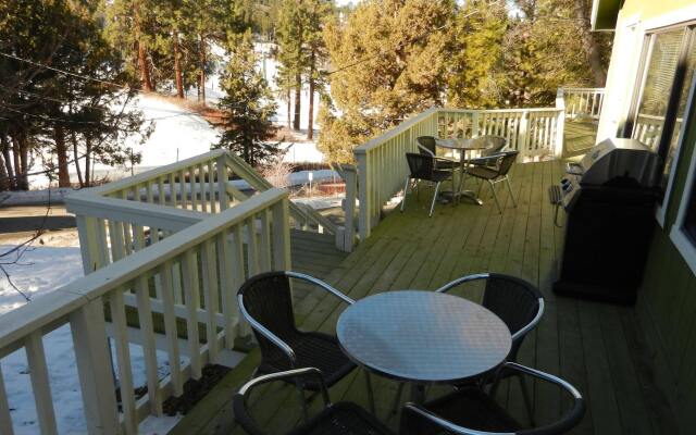 Bear Lassen Chalet