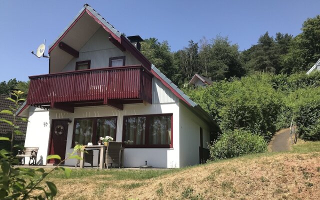 Holiday Home in Reimboldshausen With Balcony