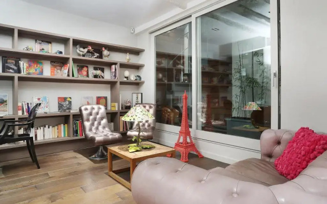 Hotel De Notre Dame Maître Albert