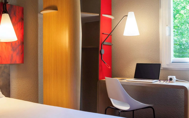 Ibis Jouy en Josas Velizy