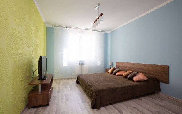 Etazhi 1. Bibliotechnaja - Komsomol'skaja