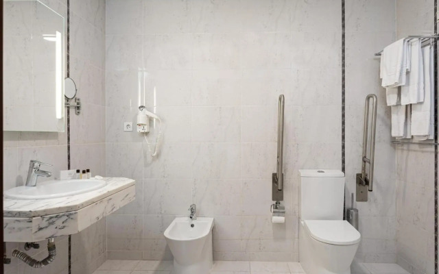 Aveiro Center Hotel