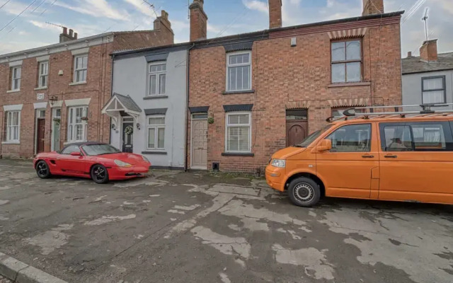 Host Stay Loughborough Road House