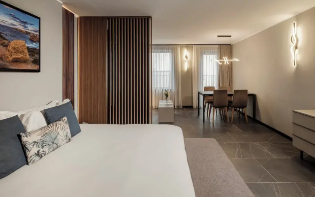 Isabella Suites