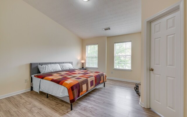 Bright Decatur Townhome ~ 10 Mi to Atlanta!