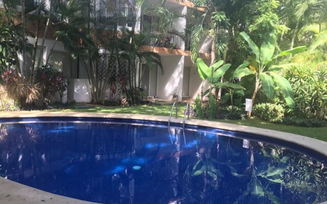 Encantador departamento con vista a la alberca