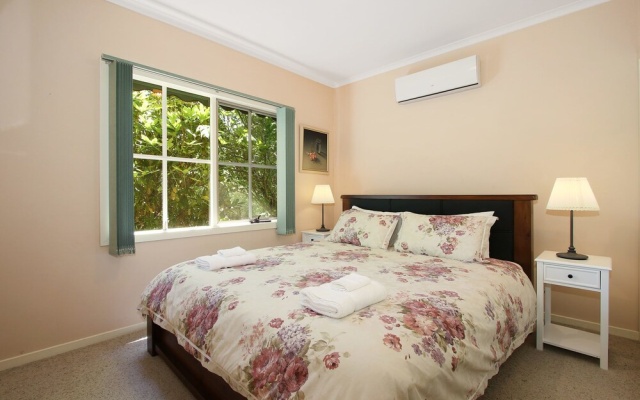 River's Reach - Bright – Guest Rooms – Bright
