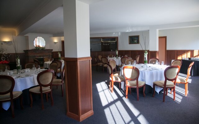 Marybrooke Manor