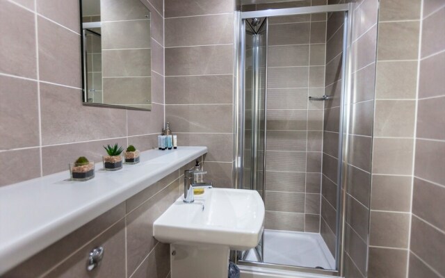 Beautiful Apartments in Media City