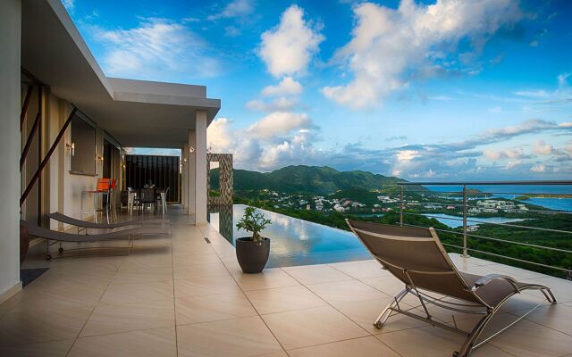 Dream Villa Orient Bay 554