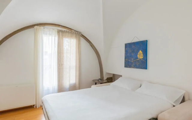 Santo Stefano 13 - Quadrilocale Elegante