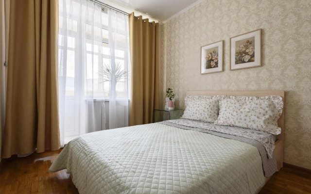 Apartments on Levo-Bulachnaya street 50