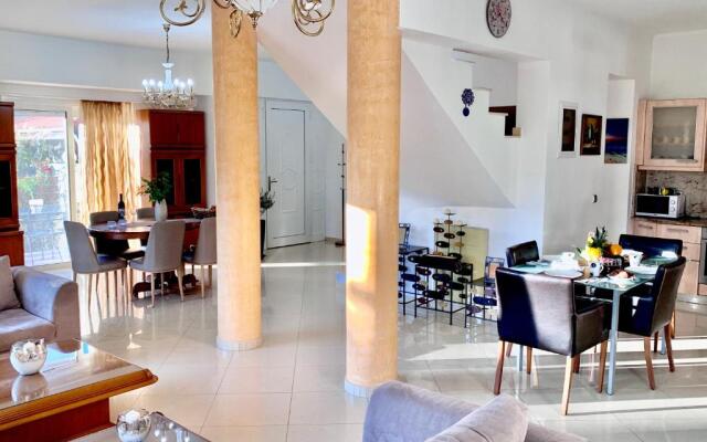 Mediterranean Luxury Villa