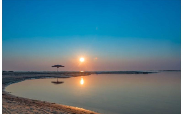 Blue Waters By Serendib