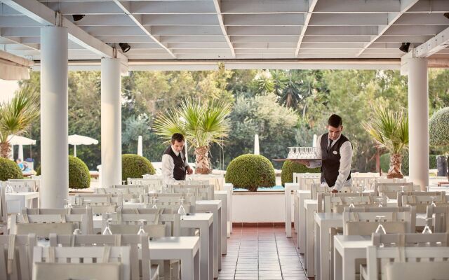 Grecian Park Hotel