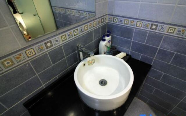 Aishang Theme Hotel