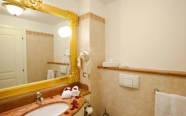 Gardaland Hotel