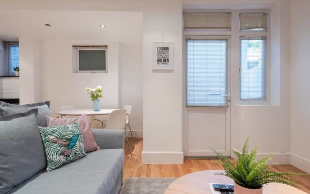 Newly Refurbished 1 Bedroom for 4 in Chelsea