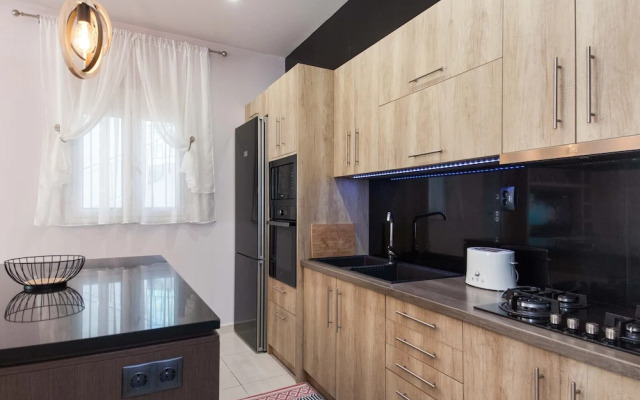 Kallithea Comfort 3 Bd Family Apt