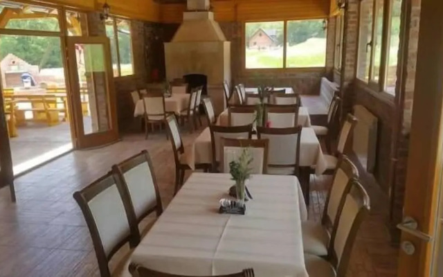 Hotel Mladost
