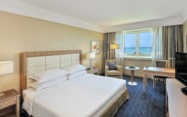 Sheraton Club des Pins Resort