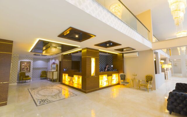 Real King Suite Hotel