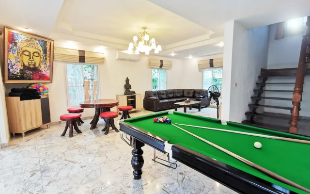 JOOPLAND Luxury Pool Villa Pattaya Walking Street 6 Bedrooms