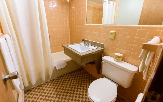 Oaks Motel Greensboro Nc