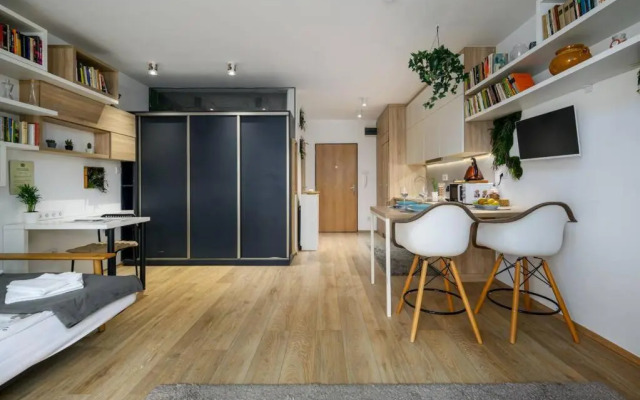 Designer City Studio w/XL balcony