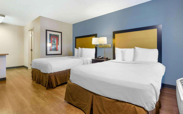 Extended Stay America Select Suites Roanoke Airport