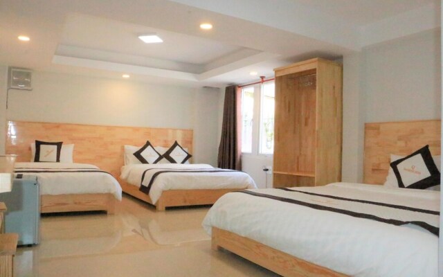 Quang Minh Dalat Hotel