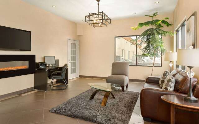 Travelodge by Wyndham Simcoe